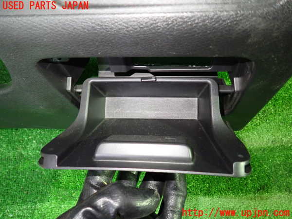 1UPJ-37187843]セレナ e-POWER(HFC27)小物入れ3 中古_m0002.jpg