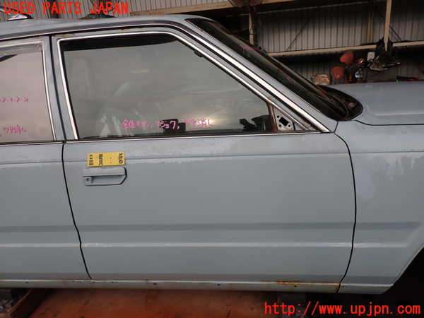 5UPJ-37221230]グロリア ワゴン(WY30)右前ドア (ジャンク品) 中古(43R-00034 M214)_m0001.jpg