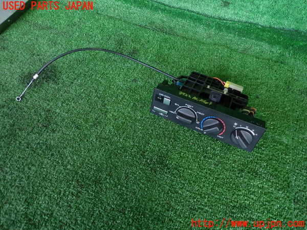 2UPJ-37226066]グロリア ワゴン(WY30)エアコンスイッチ1 中古_m0001.jpg