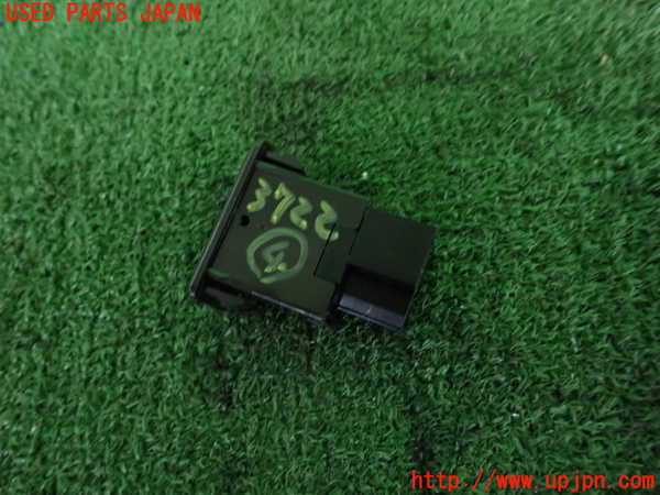 2UPJ-37226309]グロリア ワゴン(WY30)スイッチ4 (アンテナ) 中古_m0002.jpg