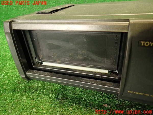 2UPJ-37246505]ソアラ(JZZ31)CDチェンジャー 中古_m0002.jpg