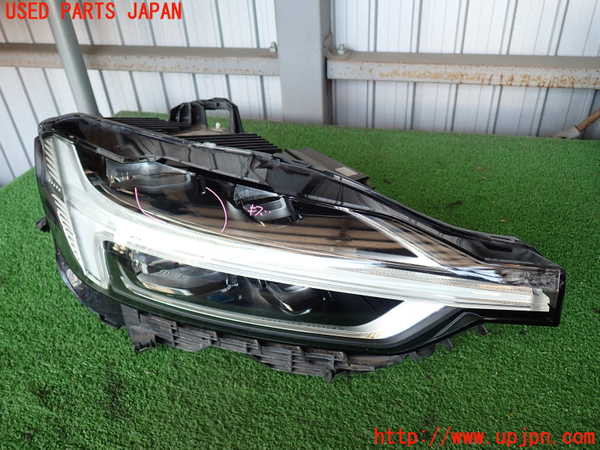 2UPJ-37251130]ボルボ・XC60(UD4204TXC)右ヘッドライト LED 中古_m0001.jpg