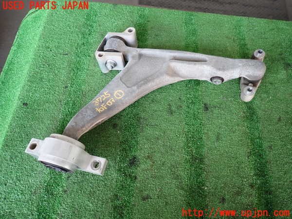 2UPJ-37255176]ボルボ・XC60(UD4204TXC)右フロントロアアーム1 中古_m0001.jpg