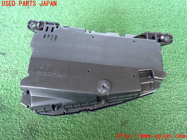 2UPJ-37256239]ボルボ・XC60(UD4204TXC)メーター・その他 中古_m0003.jpg