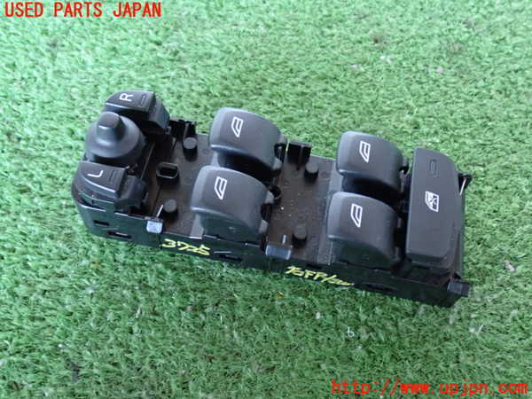 2UPJ-37256240]ボルボ・XC60(UD4204TXC)右前パワーウィンドウスイッチ 中古_m0001.jpg