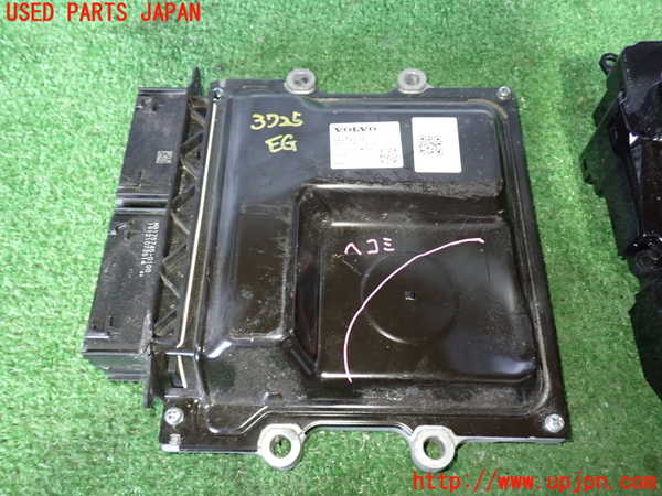 2UPJ-37256110]ボルボ・XC60(UD4204TXC)エンジンコンピューター 中古_m0002.jpg