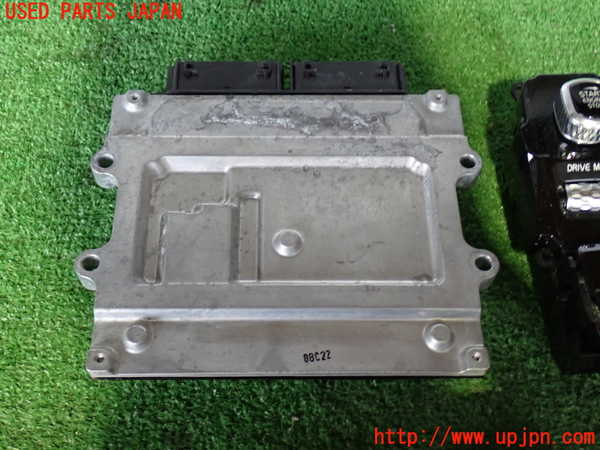 2UPJ-37256110]ボルボ・XC60(UD4204TXC)エンジンコンピューター 中古_m0004.jpg