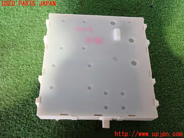 2UPJ-37256146]ボルボ・XC60(UD4204TXC)コンピューター1 中古 31472789_m0002.jpg