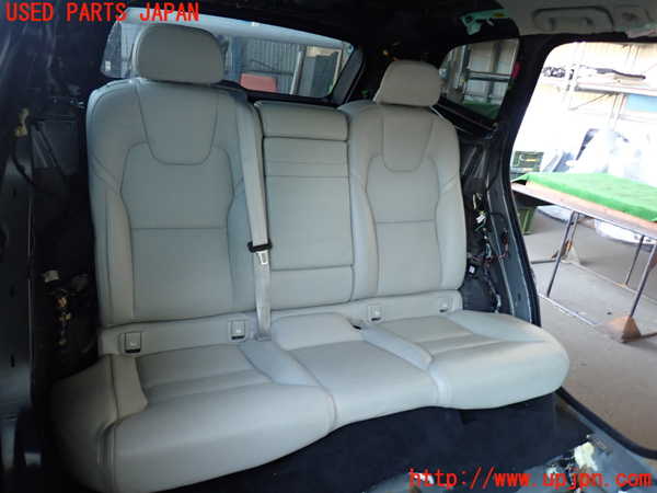 2UPJ-37257385]ボルボ・XC60(UD4204TXC)リアシート 中古_m0001.jpg