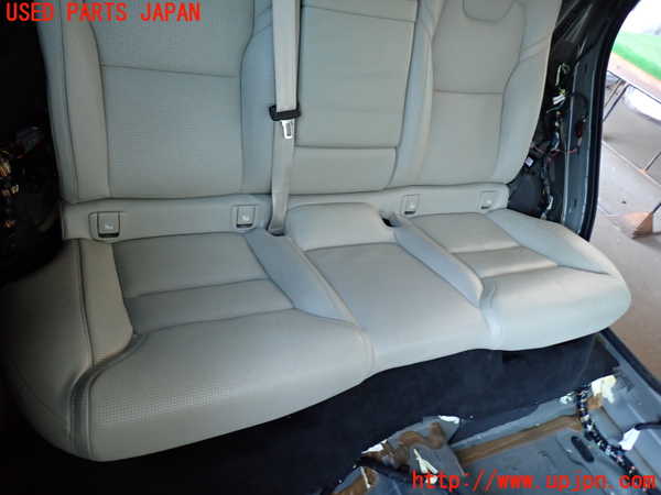 2UPJ-37257385]ボルボ・XC60(UD4204TXC)リアシート 中古_m0002.jpg