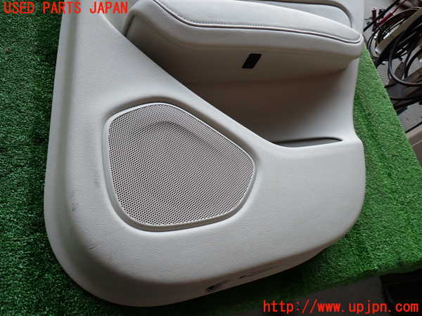 2UPJ-37251294]ボルボ・XC60(UD4204TXC)右後ドア内張り 中古_m0002.jpg