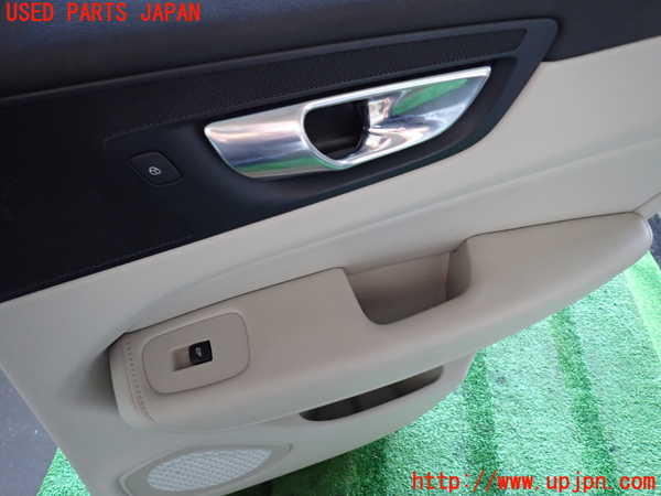 2UPJ-37251294]ボルボ・XC60(UD4204TXC)右後ドア内張り 中古_m0004.jpg