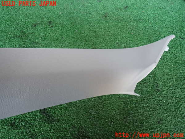 2UPJ-37257660]ボルボ・XC60(UD4204TXC)左フロントピラートリム 中古_m0002.jpg