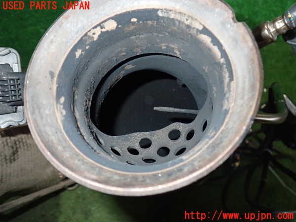 2UPJ-37262661]ベンツ A200 d(177012)(W177)触媒1 中古_m0003.jpg
