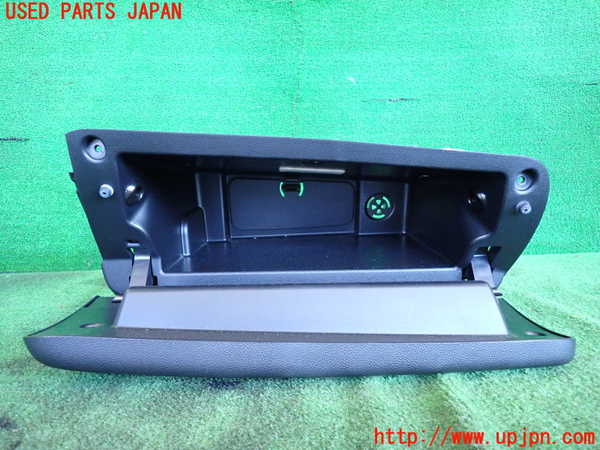 2UPJ-37287516]BMW ミニ(MINI)クーパーSD(XT20)(F55)グローブボックス1 中古_m0002.jpg