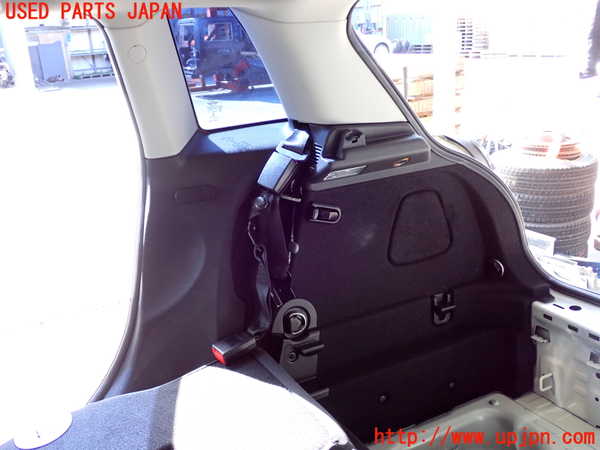 2UPJ-37287675]BMW ミニ(MINI)クーパーSD(XT20)(F55)右リアピラートリム 中古_m0001.jpg