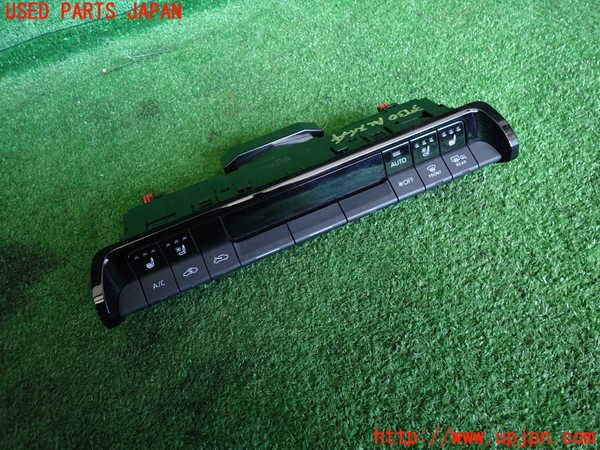 2UPJ-37306066]プリウス(MXWH60)エアコンスイッチ1 中古_m0001.jpg