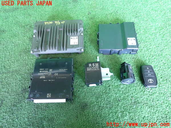 2UPJ-37306110]プリウス(MXWH60)エンジンコンピューター 中古_m0001.jpg