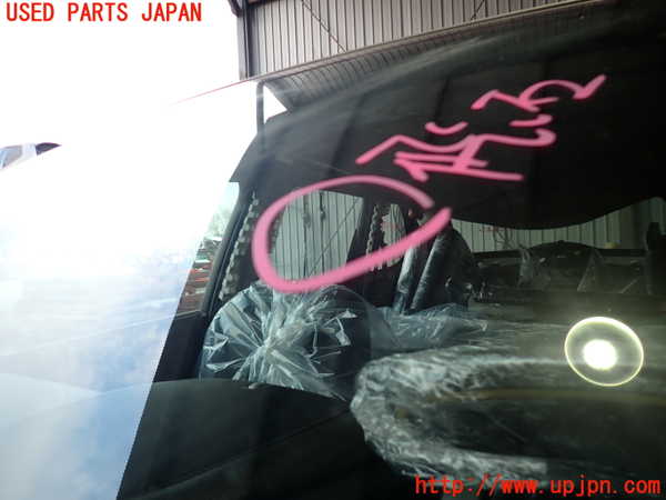 2UPJ-37321195]ポルシェ・カイエン S(9PA00)フロントガラス 中古(43R-00168 M948)_m0003.jpg