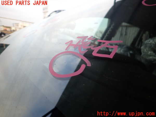 2UPJ-37321195]ポルシェ・カイエン S(9PA00)フロントガラス 中古(43R-00168 M948)_m0004.jpg