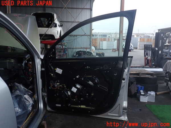 2UPJ-37321230]ポルシェ・カイエン S(9PA00)右前ドア 中古(43R-001168 M501)_m0005.jpg