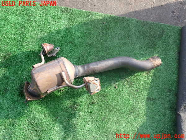 2UPJ-37322632]ポルシェ・カイエン S(9PA00)フロントパイプ2 中古_m0002.jpg