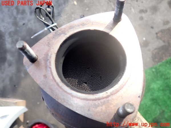 2UPJ-37322662]ポルシェ・カイエン S(9PA00)触媒2 中古_m0003.jpg