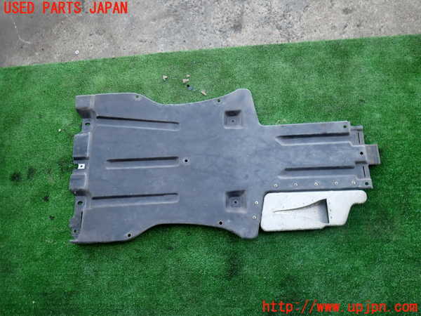 2UPJ-37321721]ポルシェ・カイエン S(9PA00)アンダーカバー1 中古_m0001.jpg