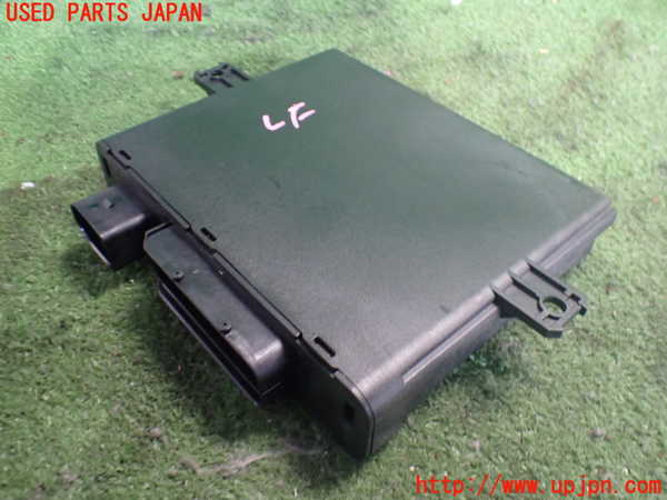 2UPJ-37326147]ポルシェ・カイエン S(9PA00)コンピューター2 中古_m0002.jpg