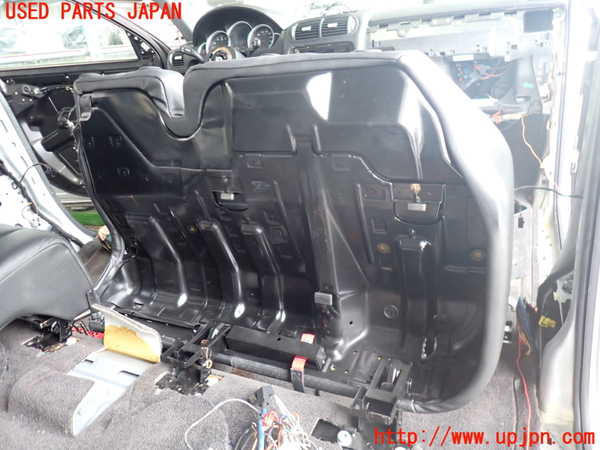 2UPJ-37327405]ポルシェ・カイエン S(9PA00)右リアシート 中古_m0004.jpg