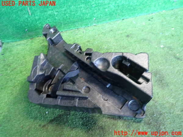 2UPJ-37327772]ポルシェ・カイエン S(9PA00)ラゲッジトレイ2 中古_m0001.jpg