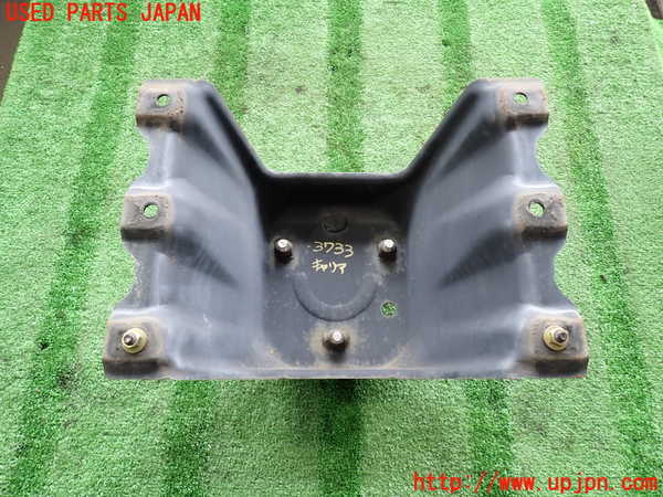 2UPJ-37331700]パジェロ(V75W)スペアタイヤキャリア 中古_m0002.jpg