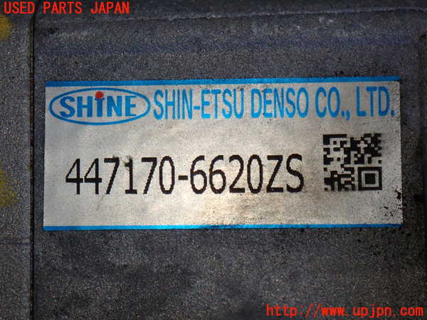 2UPJ-37336025]パジェロ(V75W)エアコンコンプレッサー 中古_m0002.jpg