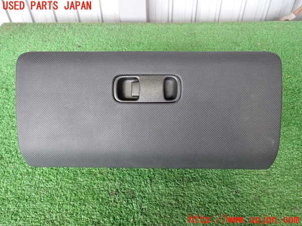 2UPJ-37337517]パジェロ(V75W)グローブボックス2 中古_m0001.jpg