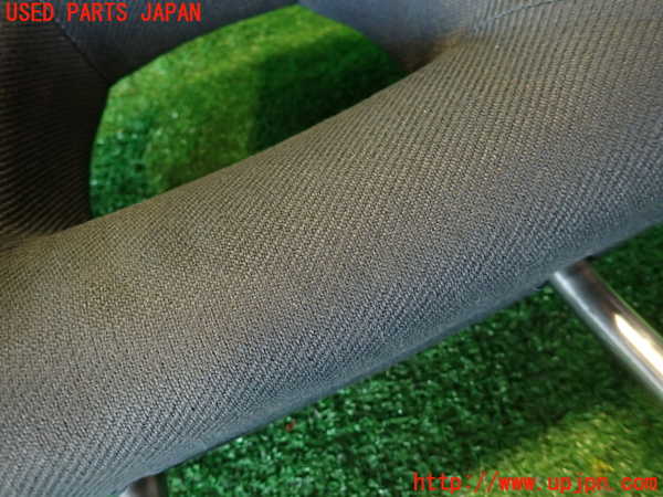 2UPJ-37347150]VW ルポGTI(6EAVY)右2列目ヘッドレスト 中古_m0003.jpg