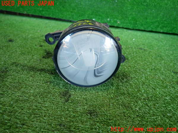 2UPJ-37351180]コルト ラリーアート バージョンR(Z27AG)右フォグ 中古_m0001.jpg