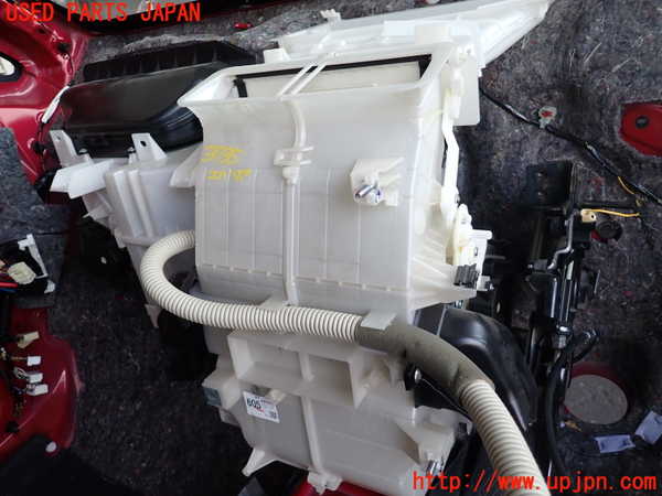 2UPJ-37356081]コルト ラリーアート バージョンR(Z27AG)エバポレーター1 中古_m0002.jpg