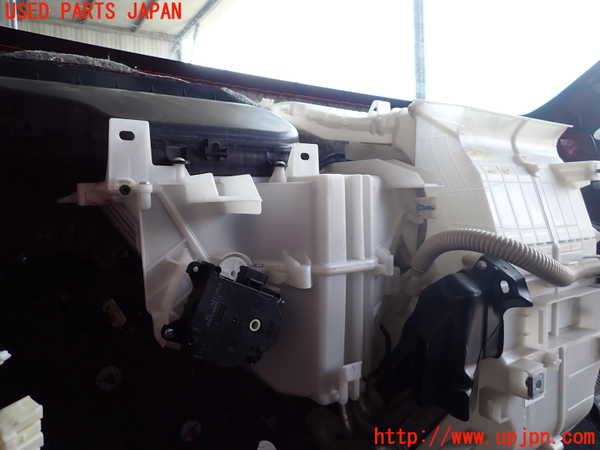 2UPJ-37356081]コルト ラリーアート バージョンR(Z27AG)エバポレーター1 中古_m0003.jpg