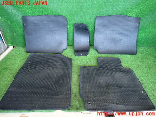 2UPJ-37357800]コルト ラリーアート バージョンR(Z27AG)フロアマット 中古_m0005.jpg