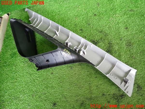 2UPJ-37357660]コルト ラリーアート バージョンR(Z27AG)左フロントピラートリム 中古_m0003.jpg