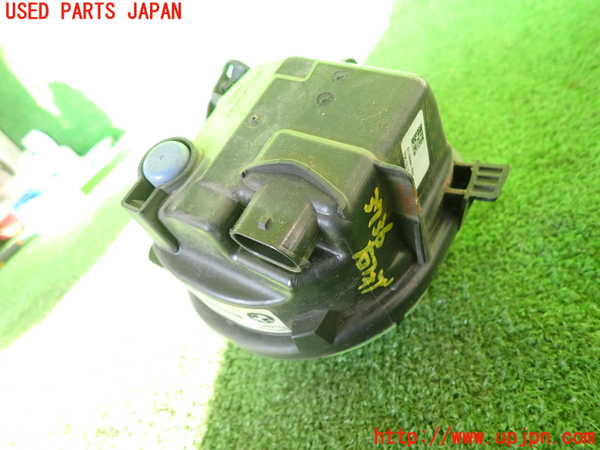 2UPJ-37361180]BMW 523i F10(XG20)右フォグ 中古_m0002.jpg