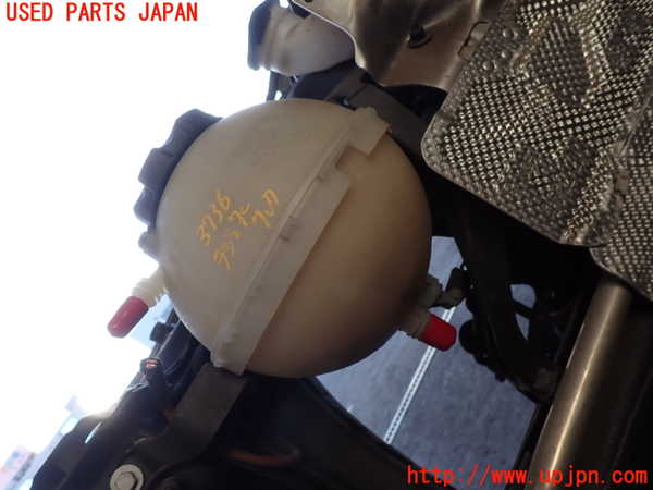 2UPJ-37362410]BMW 523i F10(XG20)ラジエータータンク 中古_m0002.jpg