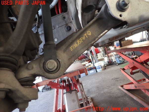 2UPJ-37365176]BMW 523i F10(XG20)右フロントロアアーム1 中古_m0001.jpg