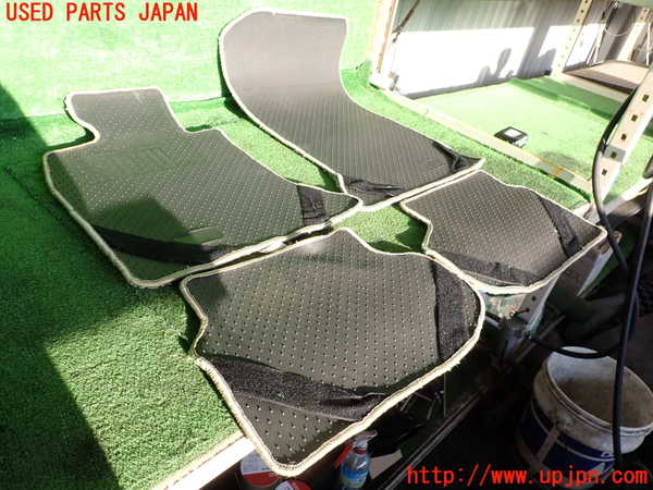 2UPJ-37367800]BMW 523i F10(XG20)フロアマット 中古_m0004.jpg