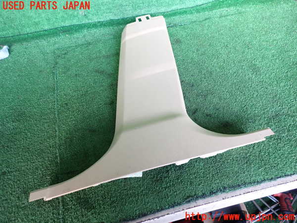 2UPJ-37367665]BMW 523i F10(XG20)右センターピラートリム 中古_m0001.jpg