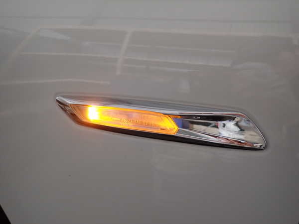 2UPJ-37371082]BMW 523i ツーリング(MT25)(F11)左前フェンダー 中古_m0005.jpg