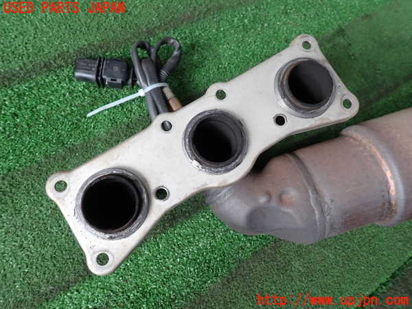 2UPJ-37372041]BMW 523i ツーリング(MT25)(F11)エキマニ1 触媒 マニバーター 中古_m0003.jpg