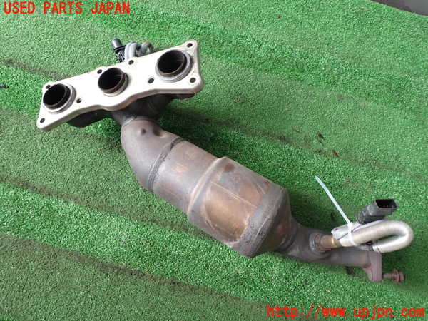 2UPJ-37372042]BMW 523i ツーリング(MT25)(F11)エキマニ2 触媒 マニバーター 中古_m0002.jpg