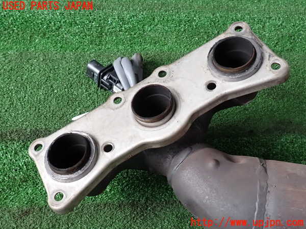 2UPJ-37372042]BMW 523i ツーリング(MT25)(F11)エキマニ2 触媒 マニバーター 中古_m0003.jpg