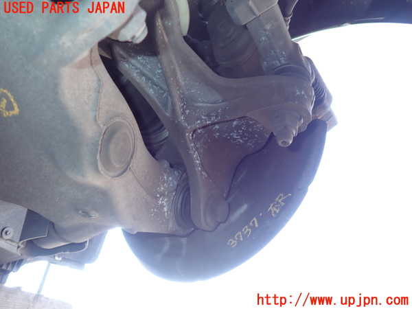 2UPJ-37374300]BMW 523i ツーリング(MT25)(F11)右リアナックルハブ 中古_m0002.jpg